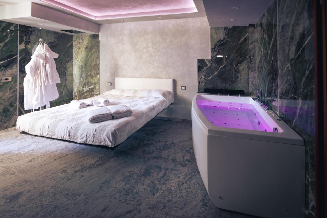 Garda Fantasy Paradise Silver O Gold Desenzano del Garda Ngoại thất bức ảnh
