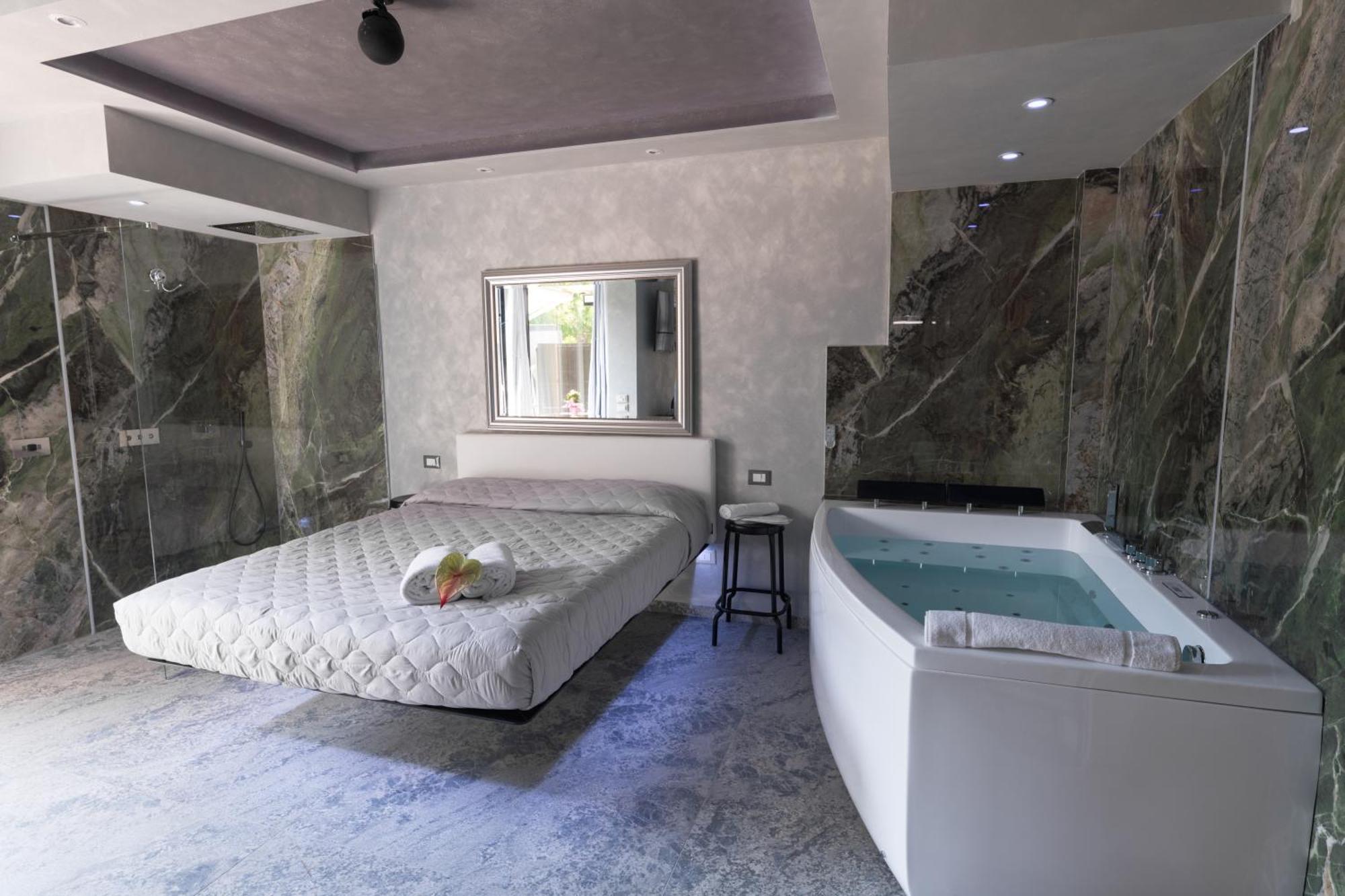Garda Fantasy Paradise Silver O Gold Desenzano del Garda Ngoại thất bức ảnh